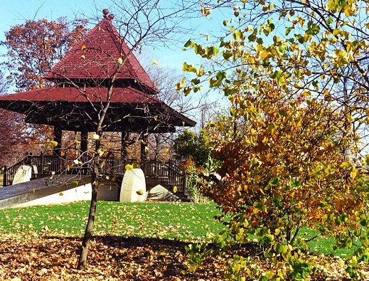 bshell2.jpg (122494 bytes)